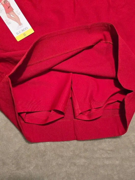 NWT SC&CO Skort red - Picture 3 of 5